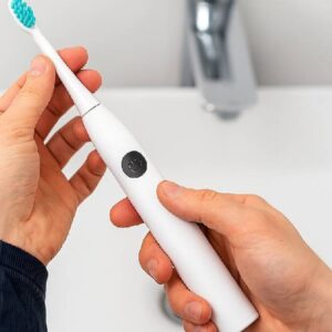 akilli dis fircasiyla aldatildigini ogrendi eyCnJ4ww