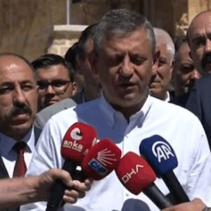 ozgur ozelden aziz ihsan aktas yorumu 2zN2hDdD