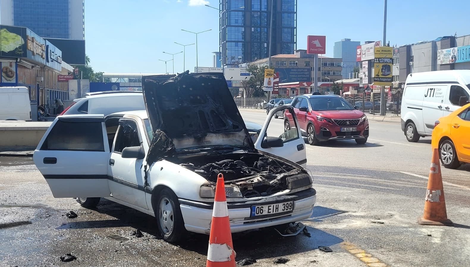 ankarada arac yangini b9bNqBGF