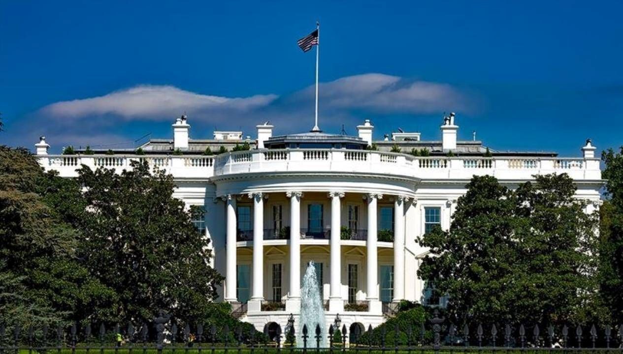 bmde yuruyen merdiven krizi beyaz saraydan aciklama DI29QUkl