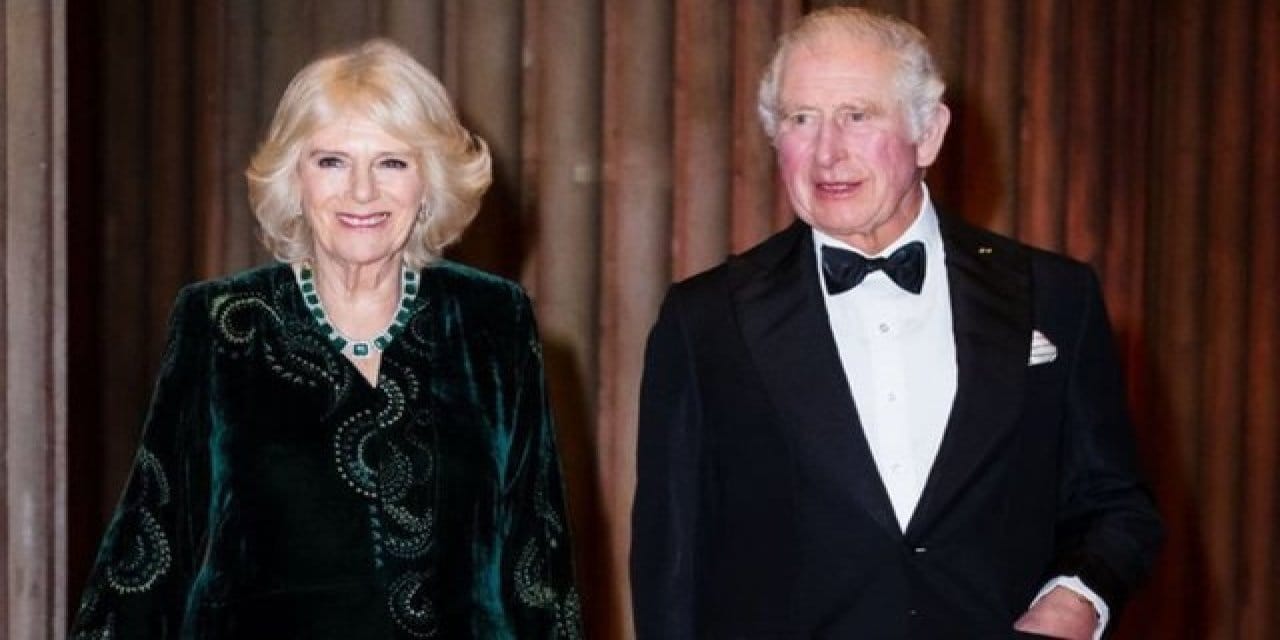 ingiliz kraliyet ailesini giydiren sirket iflasin esiginde 1PGG3DyE