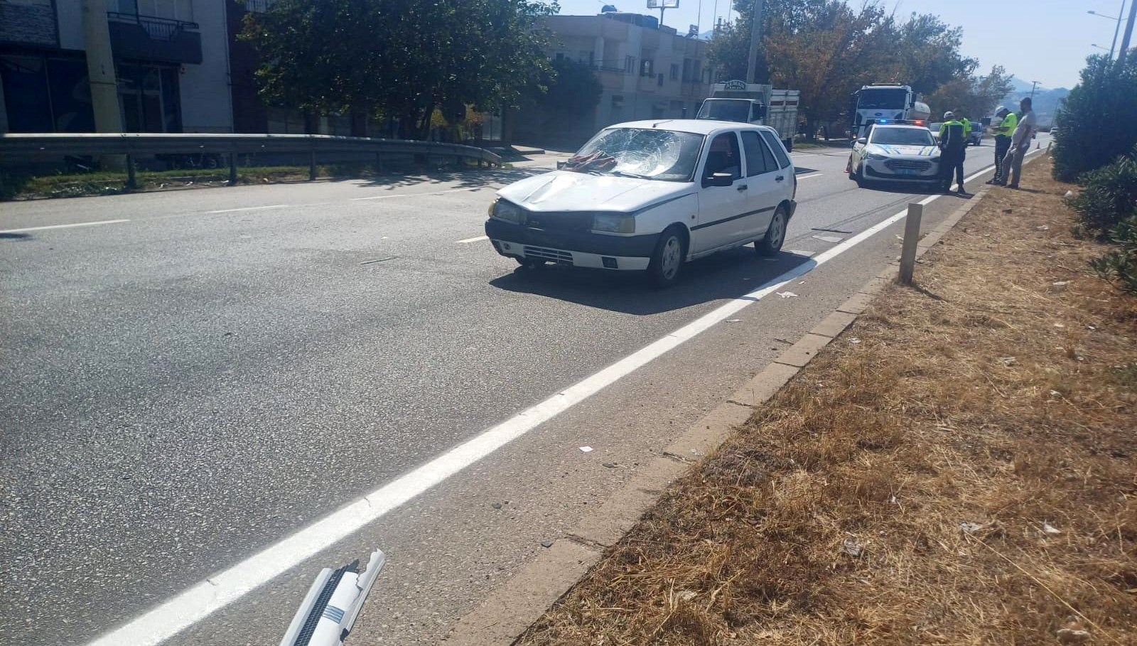 manisada kaza otomobilin carptigi kadin hayatini kaybetti UQmJtIrS