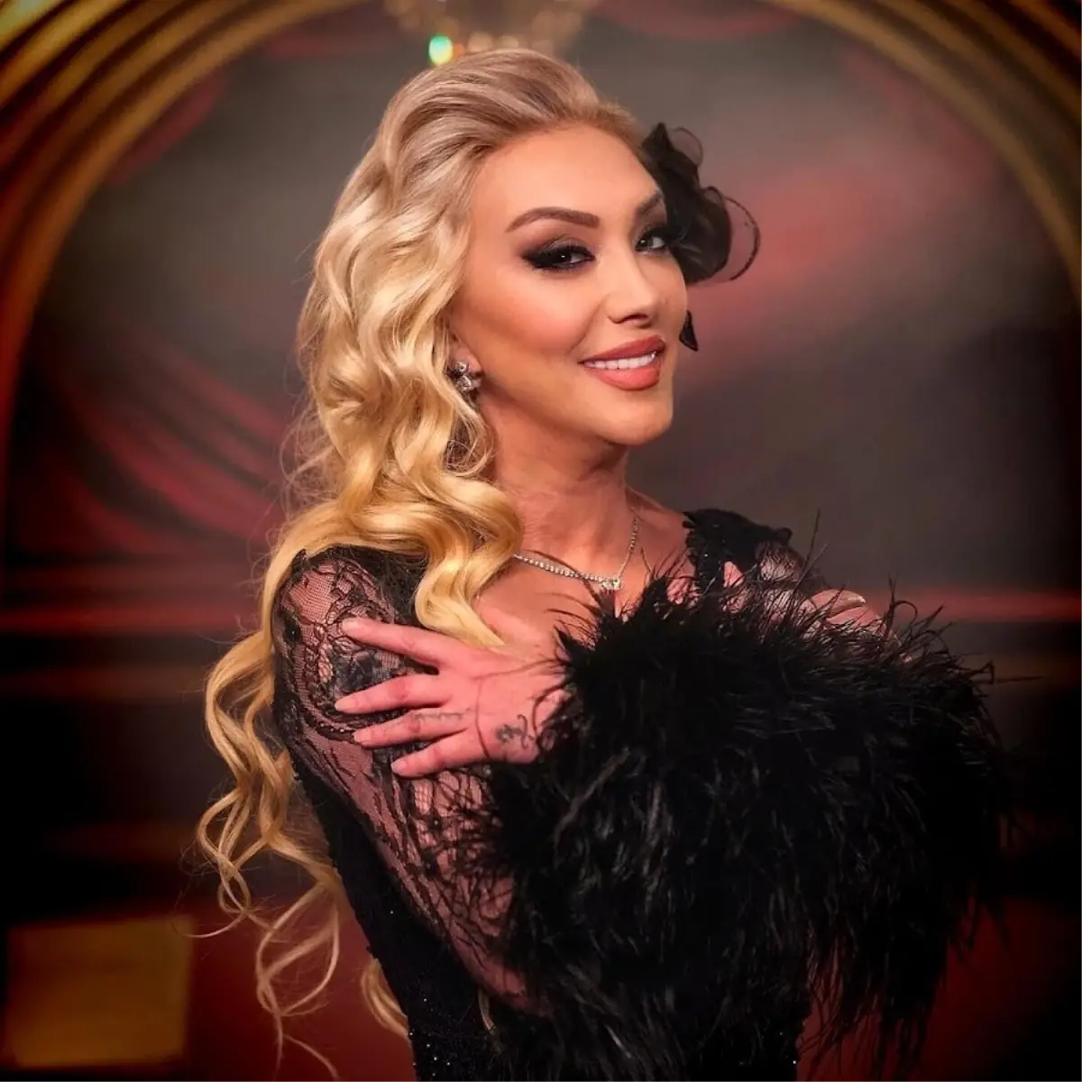 unlu sanatci gullu hayatini kaybetti YimSaW3h