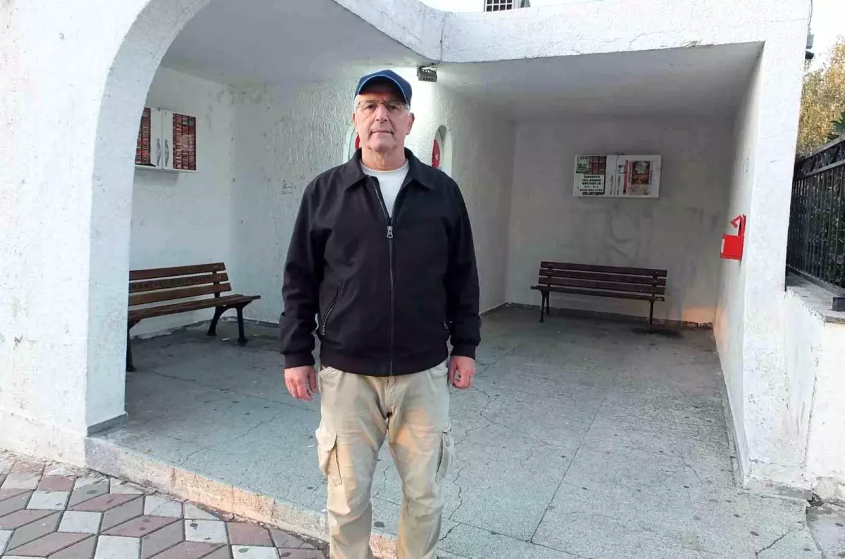 gurbetci taksici burhaniyede kitapliklara sahip cikti U8KZNOz1.jpg