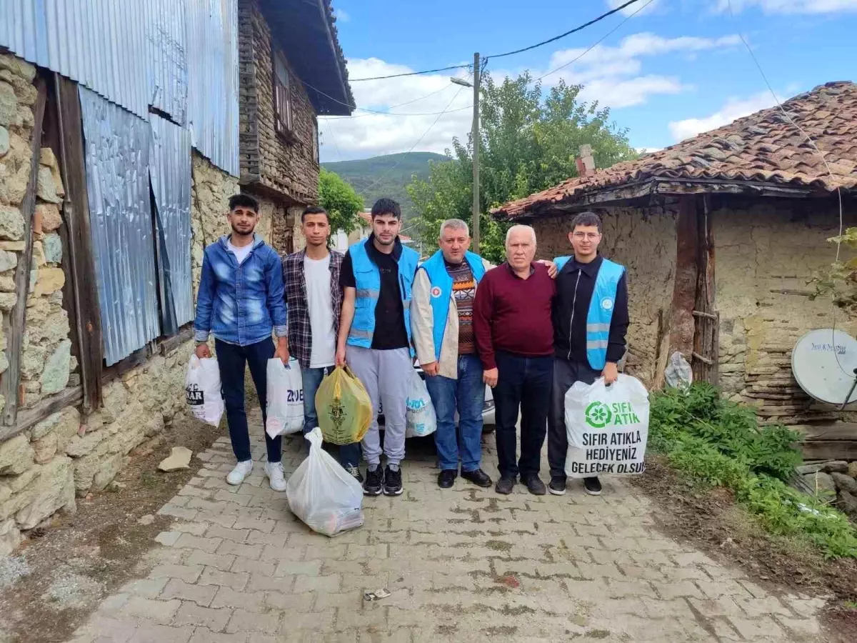 kopenez koyundeki yangin magdurlarina yardim eli jUN4853Y.jpg