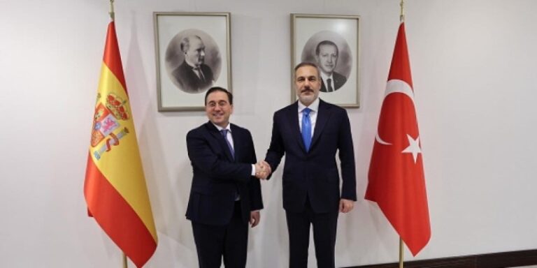 bakan-fidan-ispanyol-mevkidasiyla-sumudu-gorustu-qsd1XWXl