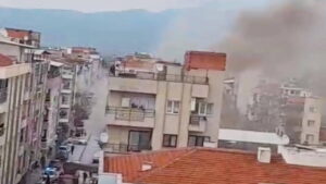 evini-atese-verdi-kacarken-yakalandi-FjCRZThg