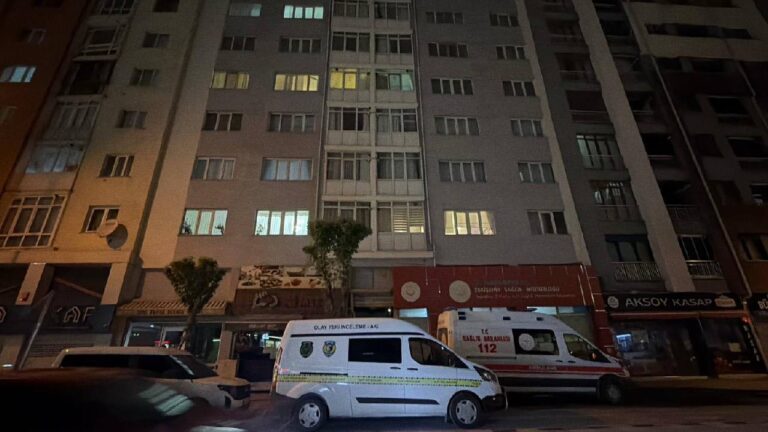 eskisehirde-supheli-olum-yalniz-kaldigi-evde-cansiz-bedeni-bulundu-at6TbyKl